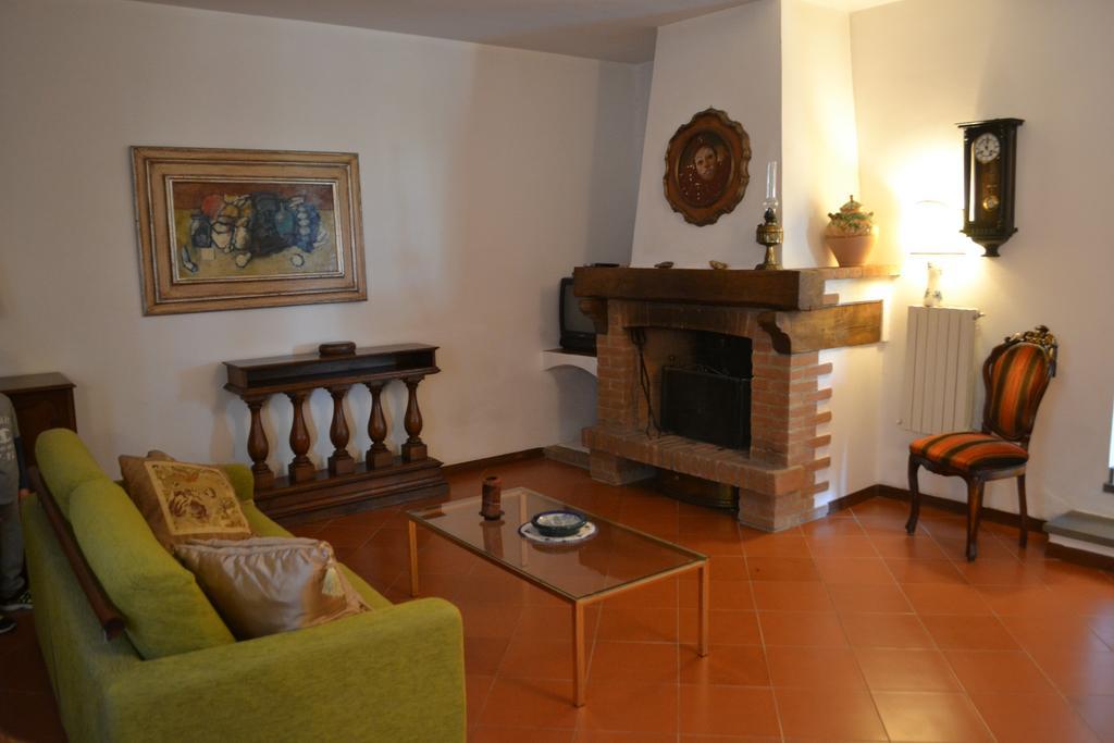 Turignano Apartment 蒙特斯佩尔托利 客房 照片