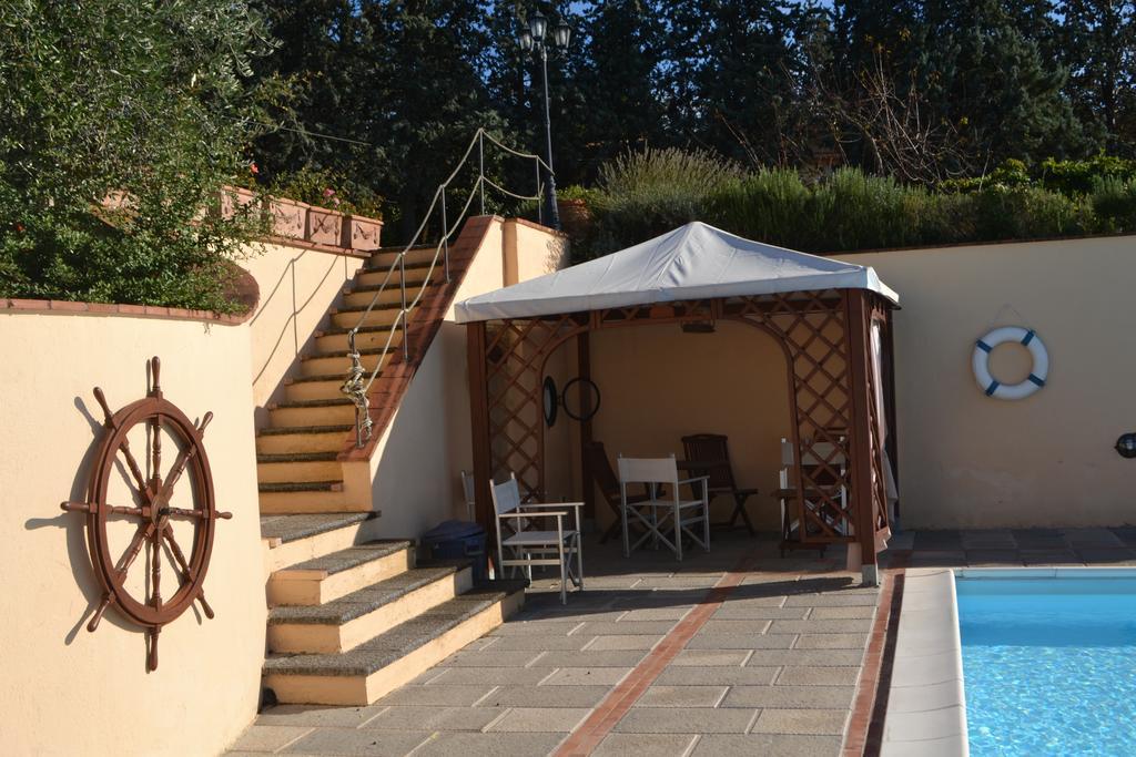 Turignano Apartment 蒙特斯佩尔托利 外观 照片