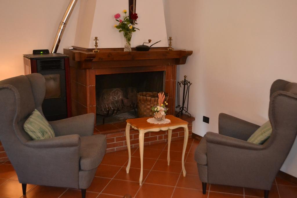 Turignano Apartment 蒙特斯佩尔托利 外观 照片