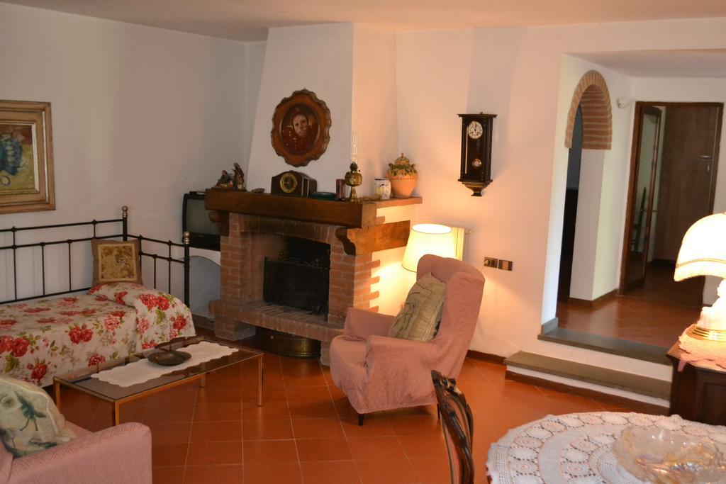 Turignano Apartment 蒙特斯佩尔托利 外观 照片