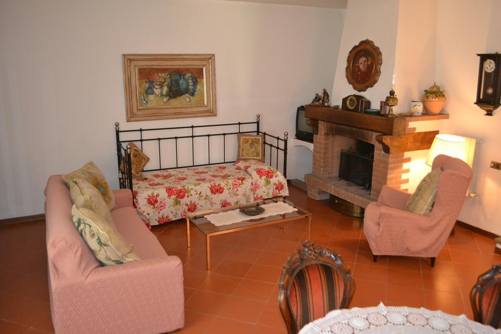 Turignano Apartment 蒙特斯佩尔托利 外观 照片