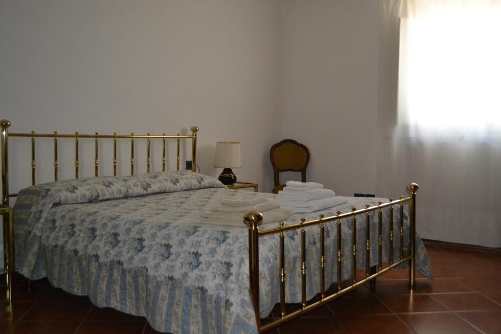 Turignano Apartment 蒙特斯佩尔托利 外观 照片