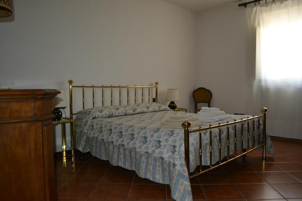Turignano Apartment 蒙特斯佩尔托利 外观 照片